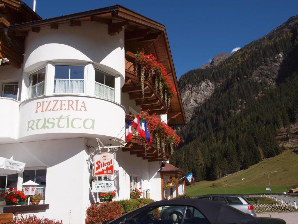 Apart Rustica Kaunertal Luaran gambar