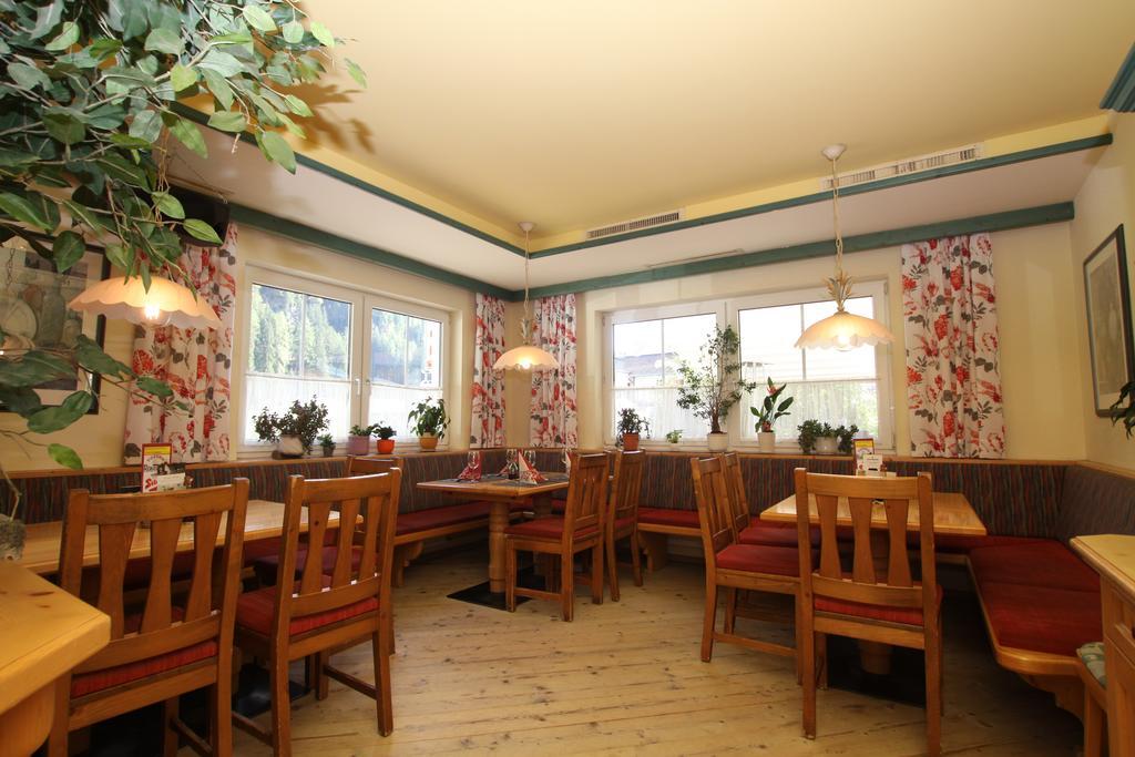 Apart Rustica Kaunertal Luaran gambar